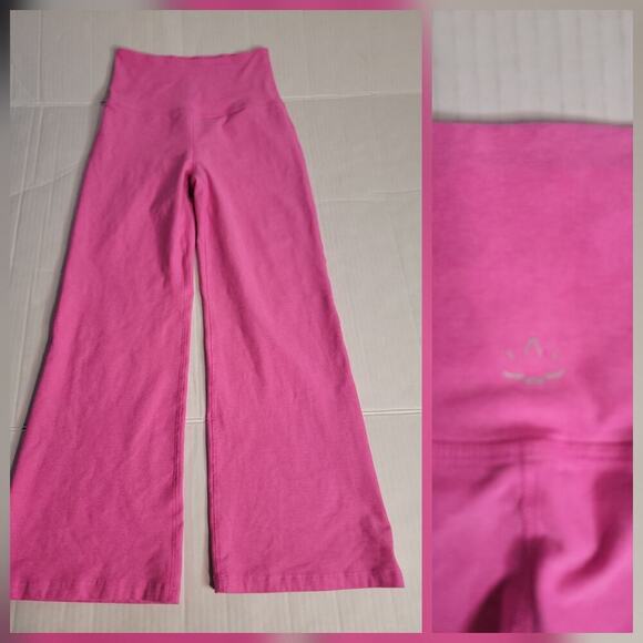 Beyond Yoga Pink Cropped Pant Sz Medium Straight Wide Leg Pull On - Picture 1 of 7